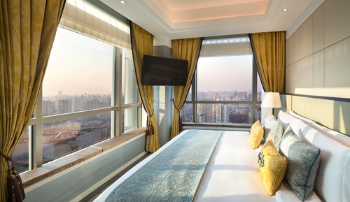 Suite junior, 1 cama de matrimonio grande, vistas a la ciudad