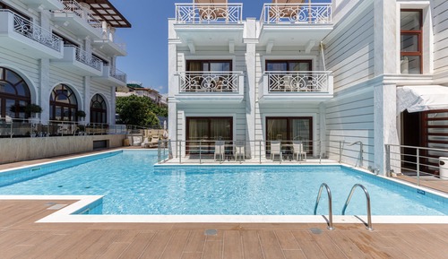 Suite Deluxe, vistas a la piscina