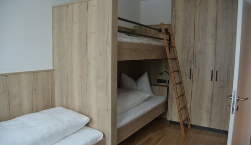 Apartamento familiar, 2 habitaciones, vistas al jardín