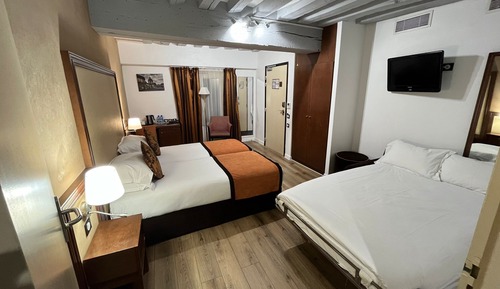 Habitación cuádruple familiar, accesible para personas con discapacidad, planta baja