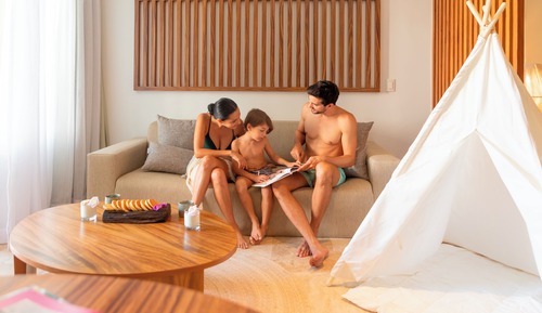 Family Concierge Master Suite SwimUp