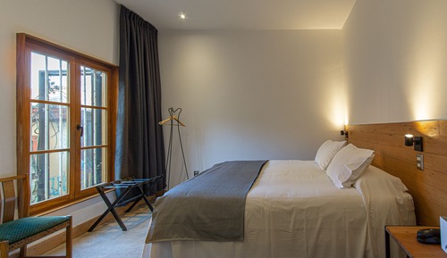 Habitación estándar con 1 cama doble o 2 individuales