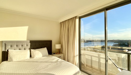 Apartamento, 1 habitación, balcón, vistas al puerto