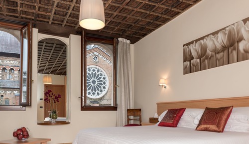 Habitación estándar doble (Basilica View)