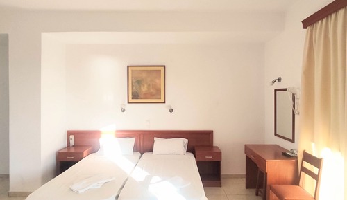 Estudio, 2 camas individuales, cocina básica (2 Pax)