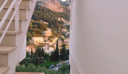 Estudio, 2 camas individuales, cocina básica, vistas a la montaña (2 Pax)