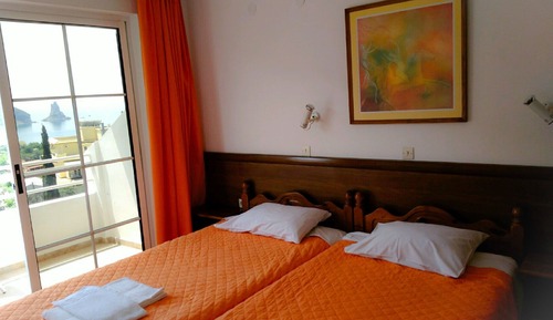 Estudio, 2 camas individuales, cocina básica, vistas al mar (2 Pax)