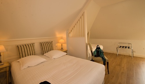 Habitación triple Premium (Charming Attic)