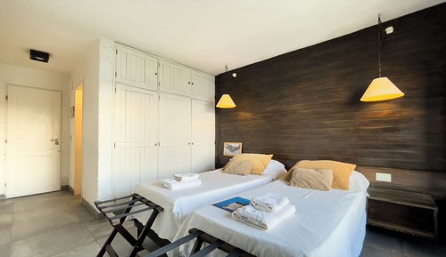 Habitación estándar con 2 camas individuales