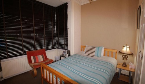 Habitación individual, baño privado