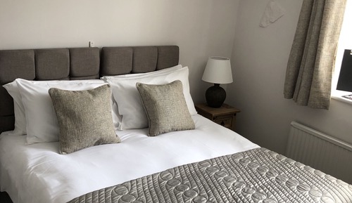 Habitación con 1 cama doble o 2 individuales
