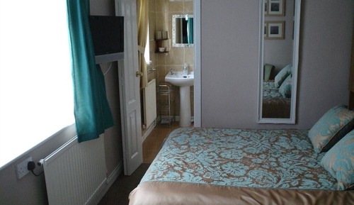 Habitación doble, baño privado