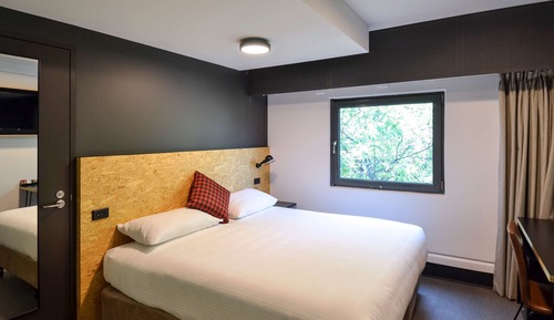 Habitación, vistas al puerto