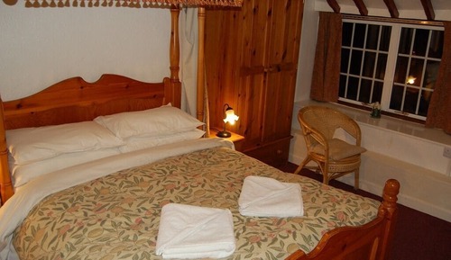 Habitación doble, baño privado