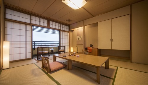 Habitación tradicional, no fumadores, vistas al río (Standard Japanese Style Room)