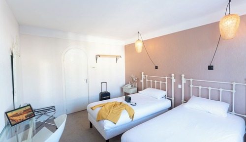 Habitación estándar con 2 camas individuales
