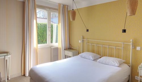 Habitación triple familiar, 1 cama de matrimonio con sofá cama