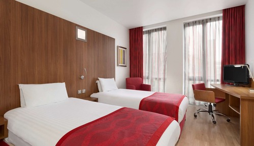 Habitación estándar con 2 camas individuales