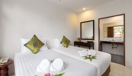 One-Bedroom Suite Garden View