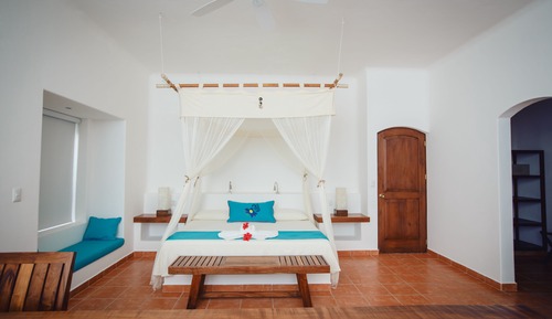 Master suite, vista laguna