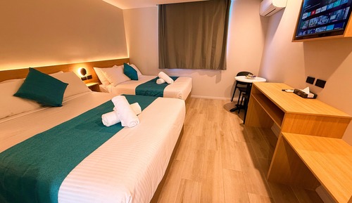 Habitación familiar (Deluxe, 4 Pax 1 Queen, 1 Double)