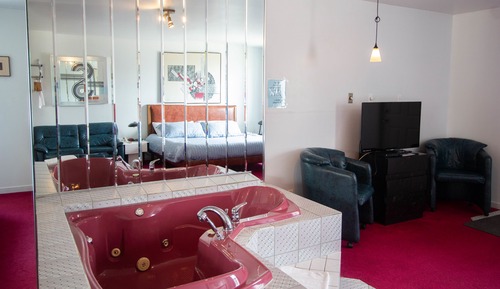 Estudio de luna de miel, 1 cama de matrimonio grande, bañera de hidromasaje