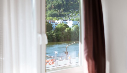 Habitación Confort doble, vistas al río