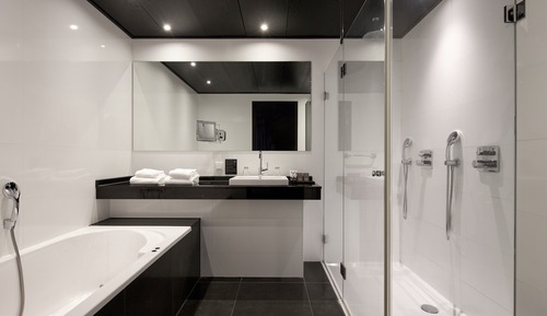 Whirlpool Suite