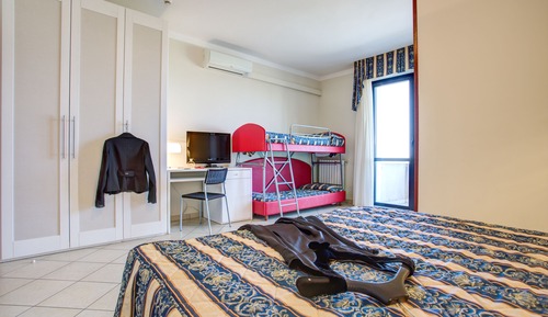 Habitación cuádruple Confort