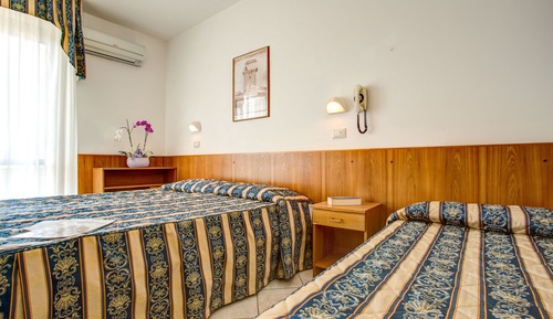 Habitación triple básica