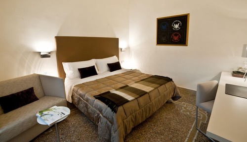 Habitación de lujo con 1 cama doble o 2 individuales