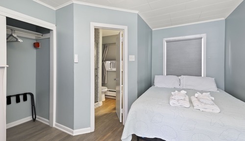 Habitación doble, baño privado (Cottage B)