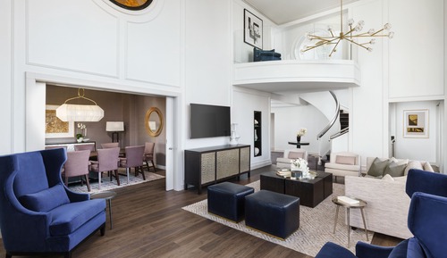 Suite (Champagne Triplex)