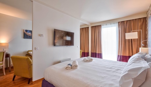Habitación estándar, 1 cama de matrimonio grande con sofá cama, no fumadores