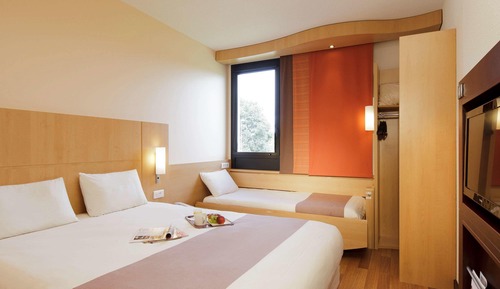 Habitación estándar doble, varias camas