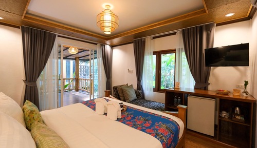 Jacuzzi Cottage