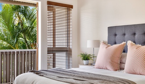 Apartamento superior, 1 habitación, 2 baños, vistas al jardín
