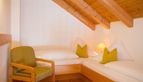 Habitación cuádruple Deluxe, balcón