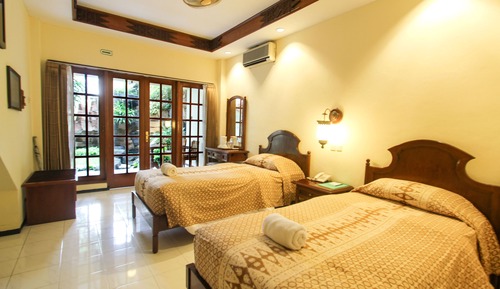 Habitación superior con 1 cama doble o 2 individuales