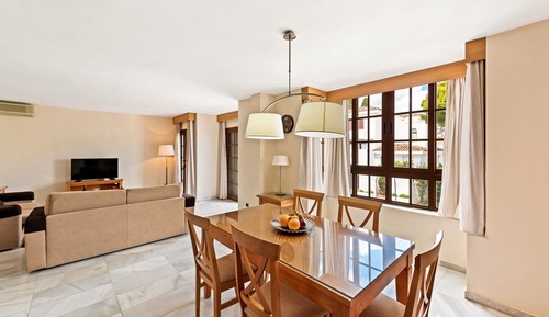 Apartamento clásico, 2 habitaciones, terraza