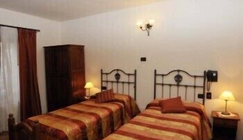 Habitación estándar con 1 cama doble o 2 individuales