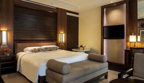 Habitación, 1 cama de matrimonio grande, balcón, vistas al jardín (Club Access)