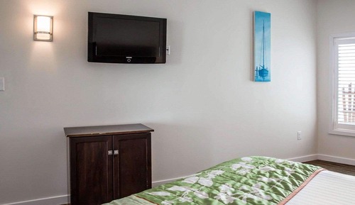 Suite, matrimonial grande, sofá cama doble, n/f