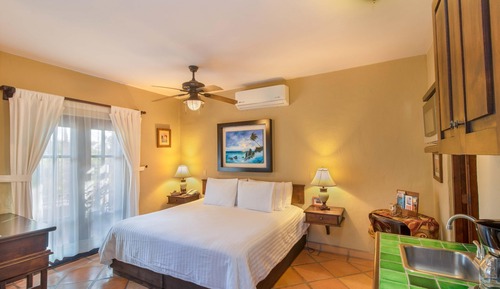 Suite King Bed, Balcony, Terrace, Kitchenette, Upperfloor