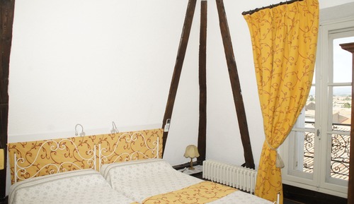 Habitación estándar con 2 camas individuales, baño privado