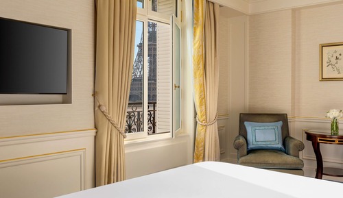 Habitación, 1 cama de matrimonio grande (Eiffel View)