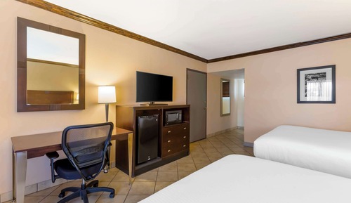Habitación estándar, 2 camas de matrimonio, no fumadores, frigorífico y microondas