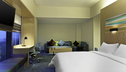Estudio, 1 cama de matrimonio grande, vistas a la ciudad