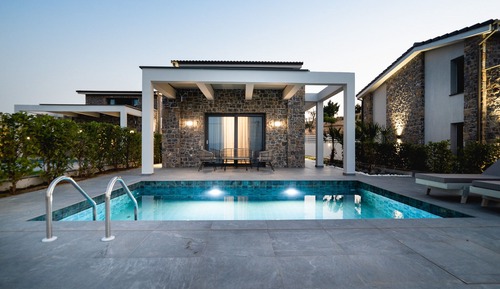 Villa, 2 habitaciones, piscina privada, vistas al mar