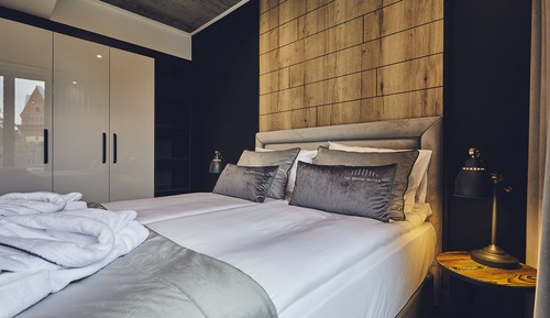 Habitación estándar, 1 cama de matrimonio grande, vistas parciales